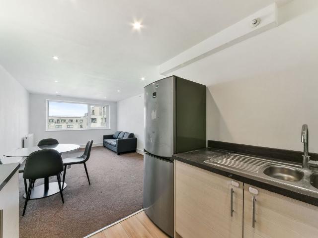 West Plaza, Stanwell Ashford TW19, 2 bed flat to rent, £1,570 pcm | PrimeLocation