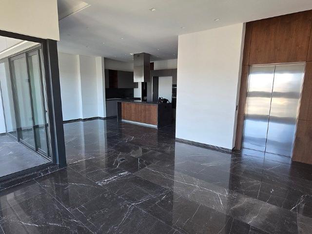 West Point Torre 4000 Modelo C