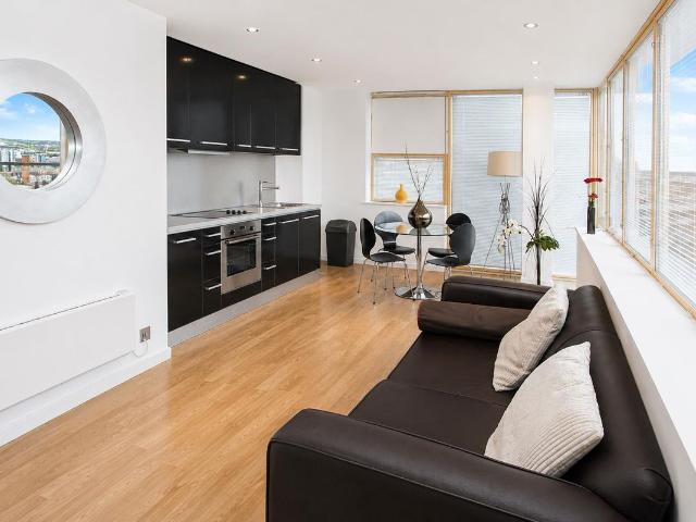 West Point 345, Leeds LS1, 2 bed flat to rent, £1,250 pcm | PrimeLocation