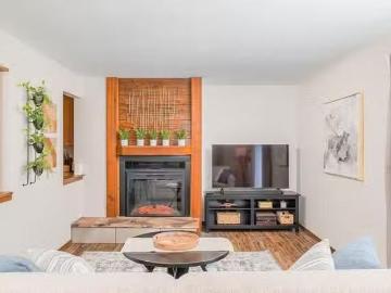 West Ridgeview Drive