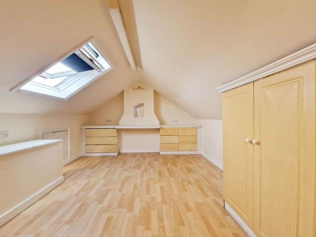 West Road, Romford RM7, 4 bed terraced house to rent, £2,150 pcm | PrimeLocation