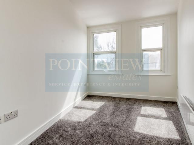 West Road, Westcliff On Sea SS0, 2 bed flat to rent, £1,125 pcm | PrimeLocation