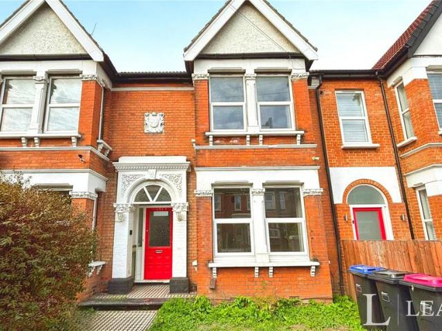 West Road, Westcliff on Sea, SS0 7 bed house share to rent £800 pcm £185 pw