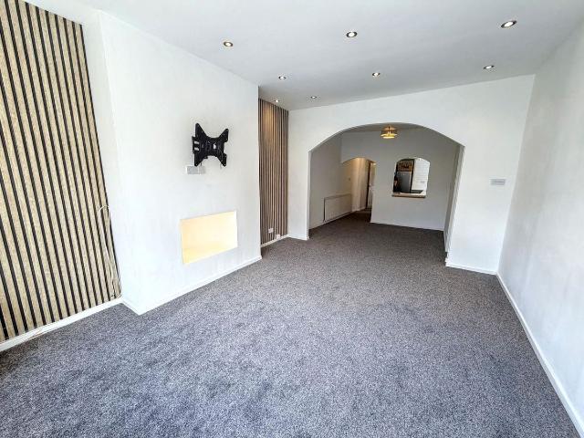 West Street, Whickham, Newcastle Upon Tyne NE16, 2 bed flat to rent, £750 pcm | PrimeLocation