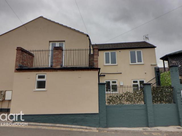 West Street, Wisbech 1 bed apartment to rent £725 pcm £167 pw