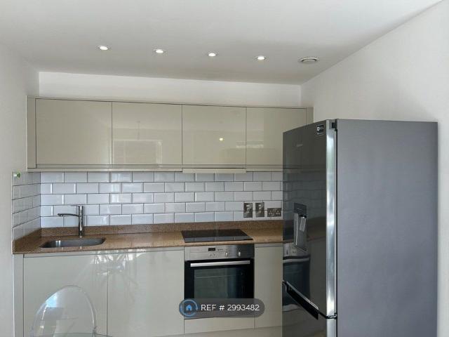 West Street, Dunstable LU6, 1 bed flat to rent, £1,000 pcm | PrimeLocation