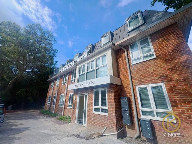 West Street, Fareham PO16, 1 bed flat to rent, £925 pcm | PrimeLocation