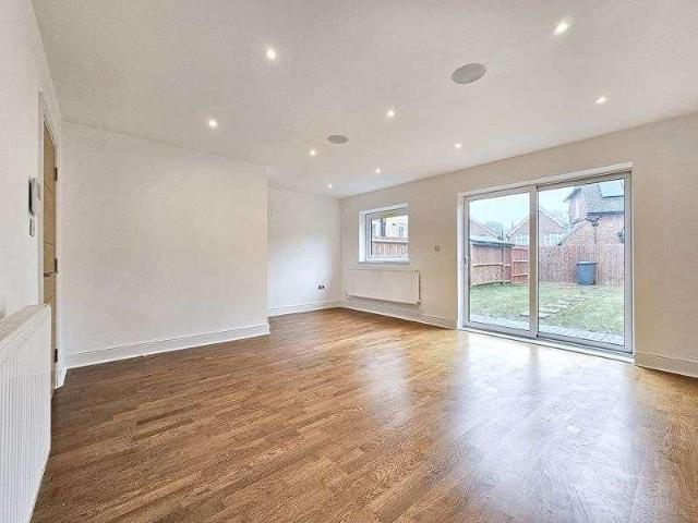 West Street, Haslemere, GU27