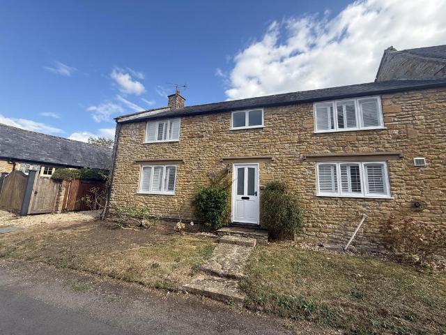 West Street, HINTON ST. GEORGE 3 bed house to rent £1,800 pcm £415 pw