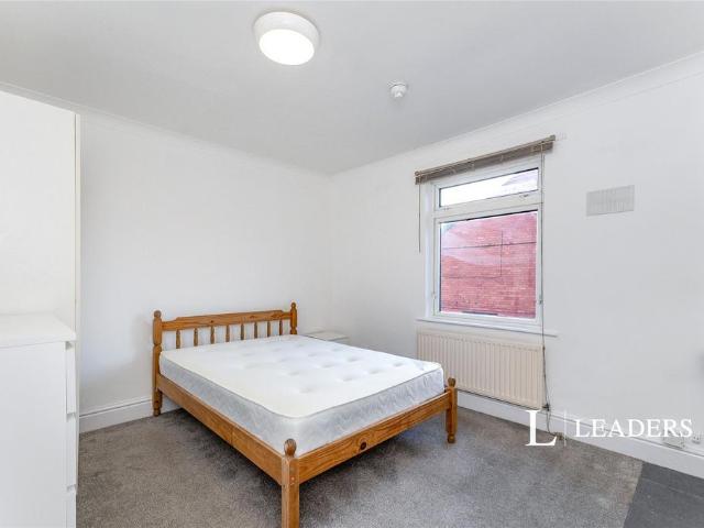 West Street, Hoole, Chester, CH2 1 bed in a house share to rent £550 pcm £127 pw