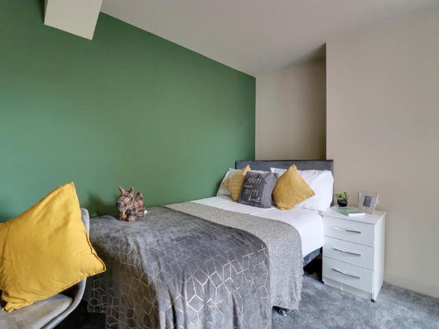 West Street, Leicester 1 bed in a house share to rent £675 pcm £156 pw