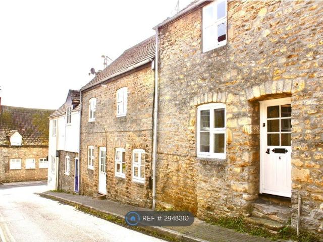 West Street, Malmesbury SN16, 2 bed terraced house to rent, £1,250 pcm | PrimeLocation