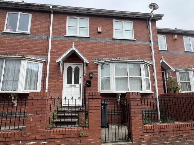 West Street, Southport PR8 3 bed terraced house to rent £1,250 pcm £288 pw