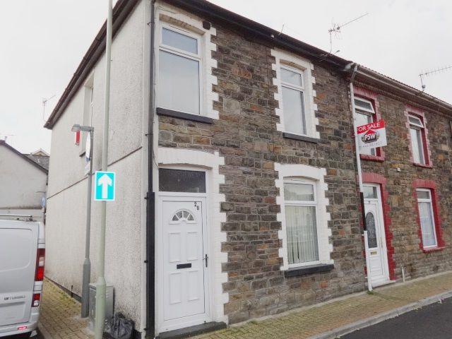 West Taff Street, Porth, Mid Glamorgan CF39, 2 bed end terrace house to rent, £650 pcm | PrimeLocation
