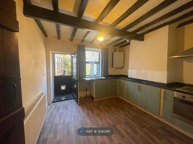 West Terrace, Nottingham NG15, 2 bed terraced house to rent, £850 pcm | PrimeLocation