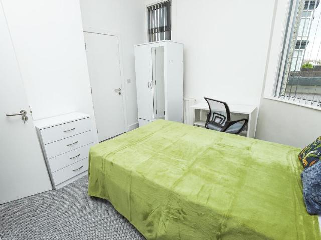 West Terrace, North Ormesby TS3, 5 bed shared accommodation to rent, £433 pcm | PrimeLocation