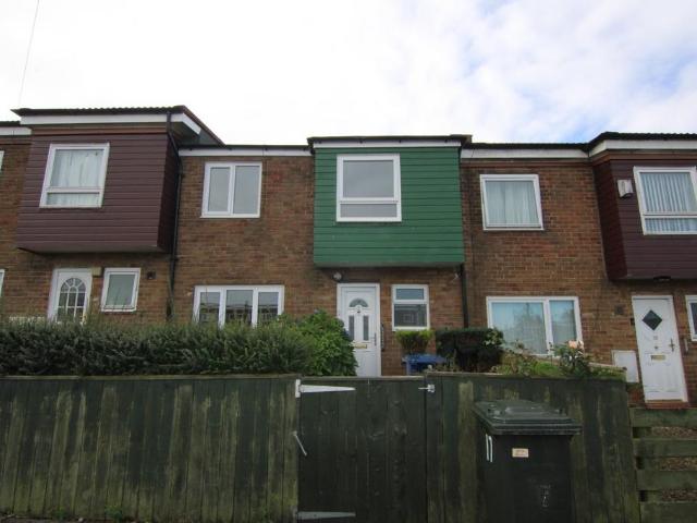 West Thorp, Newcastle upon Tyne, NE5 3 bed terraced house to rent £850 pcm £196 pw
