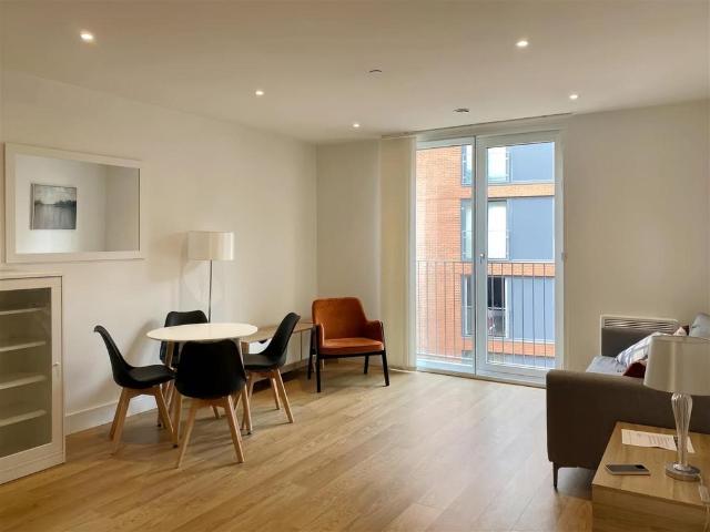 West Timber Yard, 146 Hurst Street. 1 bed flat to rent £1,150 pcm £265 pw