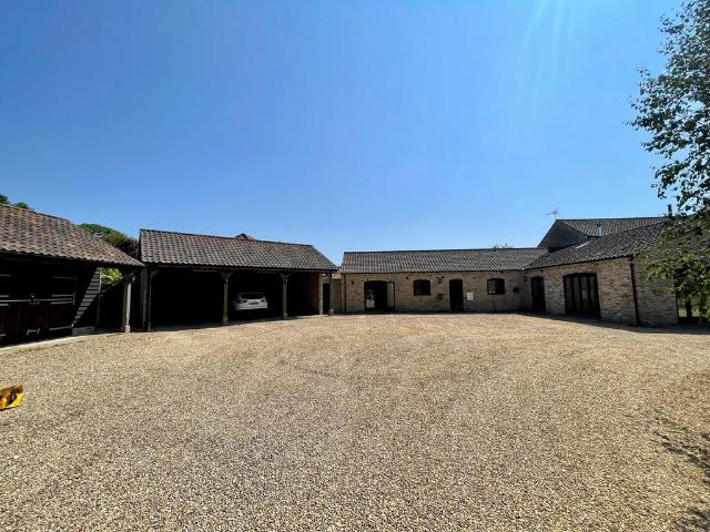 West Tofts, THETFORD 3 bed barn conversion to rent £2,350 pcm £542 pw