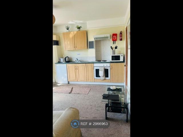 West Wycombe Road, High Wycombe HP12, 1 bed flat to rent, £1,100 pcm | PrimeLocation