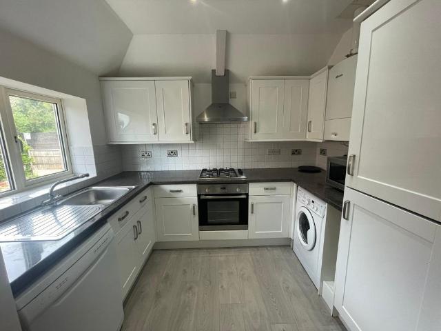 West Wycombe Road, Hp12 1 bed flat to rent £1,185 pcm £273 pw