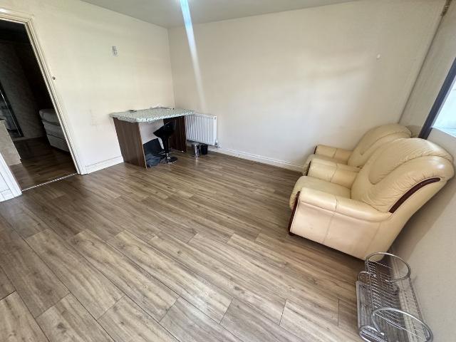 West Way, Hounslow, Middlesex TW5, Studio to rent, £1,200 pcm | PrimeLocation