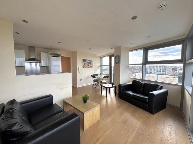 West Wear Street, Sunderland, SR1 2 bed apartment to rent £900 pcm £208 pw