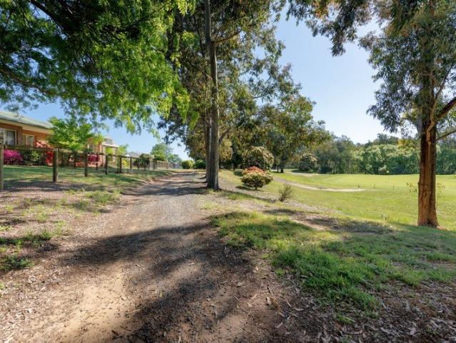 WEST WODONGA Golf Course Frontage, Magnificent Views & Exceptional Lifestyle