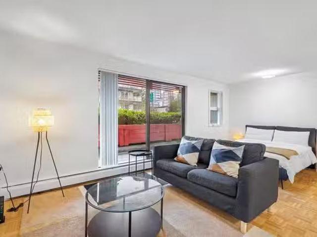 West 10th Avenue