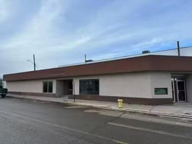 West 5104 51 Street, Drayton Valley, AB, T7A 1R1 commercial.