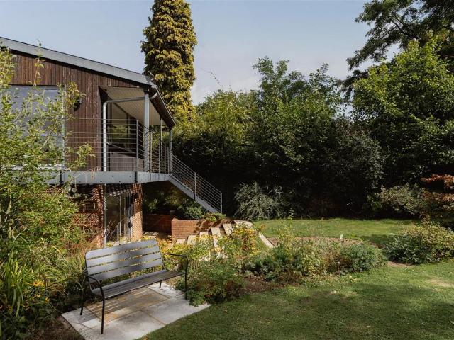 Westcott Heath, Westcott, Dorking 4 bed detached house to rent £4,500 pcm £1,038 pw