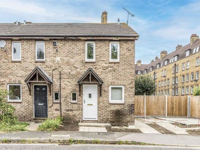 Westcott Road, Kennington SE17, 2 bed terraced house to rent, £2,900 pcm | PrimeLocation