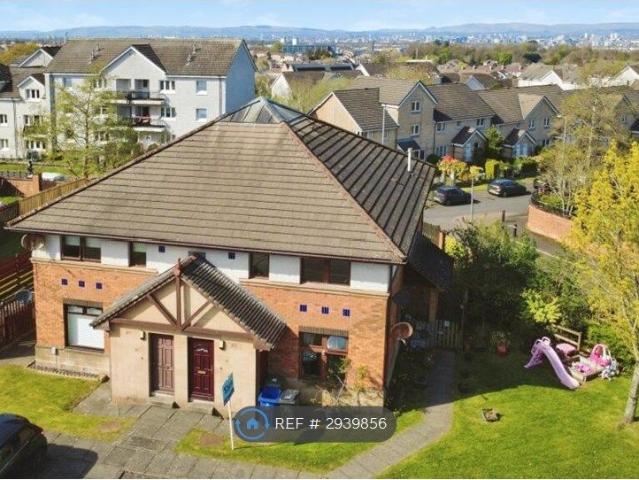 Westcastle Gardens, Glasgow G45, 2 bed flat to rent, £950 pcm | PrimeLocation