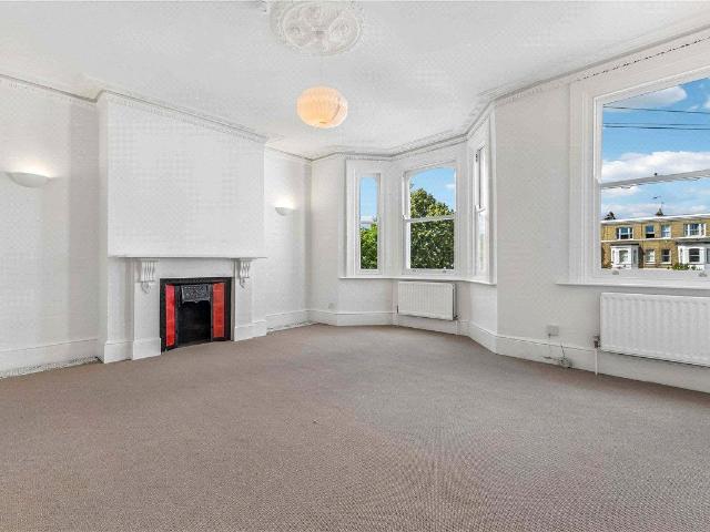 Westcroft Square, London W6, 3 bed flat to rent, £3,600 pcm | PrimeLocation
