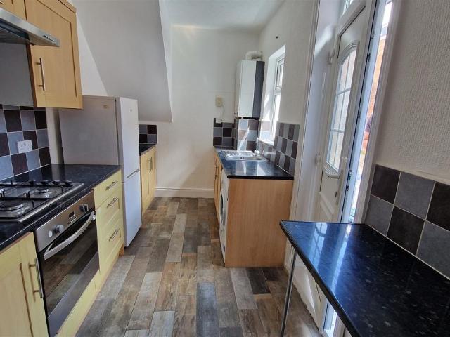 Westbourne Avenue, Gateshead NE8, 2 bed flat to rent, £725 pcm | PrimeLocation
