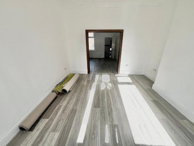 Westbourne Avenue, Gateshead NE8, 2 bed flat to rent, £725 pcm | PrimeLocation