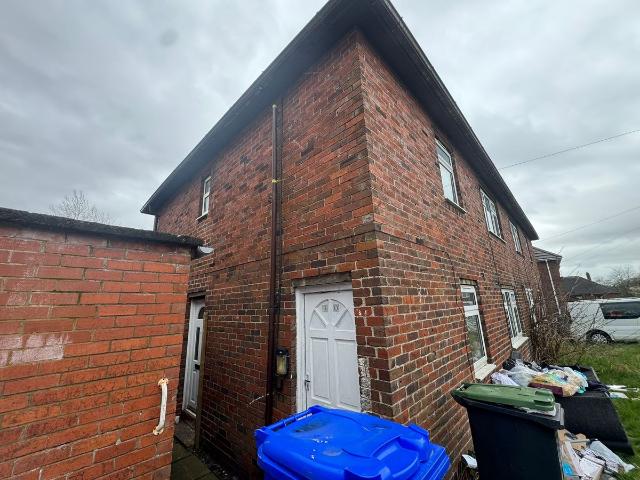 Westbourne Drive, Stoke On Trent ST6, 2 bed flat to rent, £650 pcm | PrimeLocation