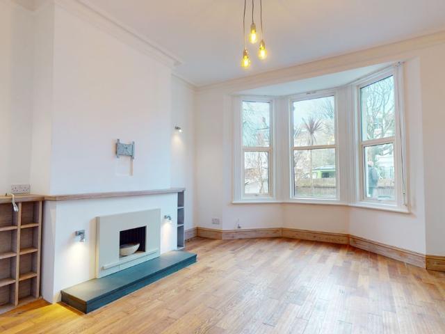Westbourne Gardens, Hove BN3, 1 bed flat to rent, £1,395 pcm | PrimeLocation