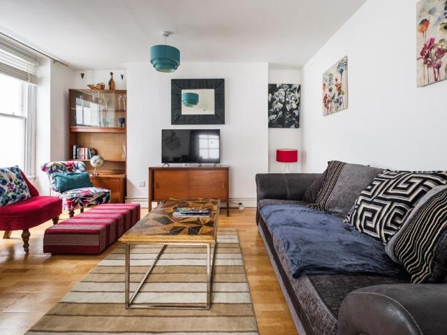 Westbourne Gardens London W2 2 bed flat to rent £3,400 pcm £785 pw