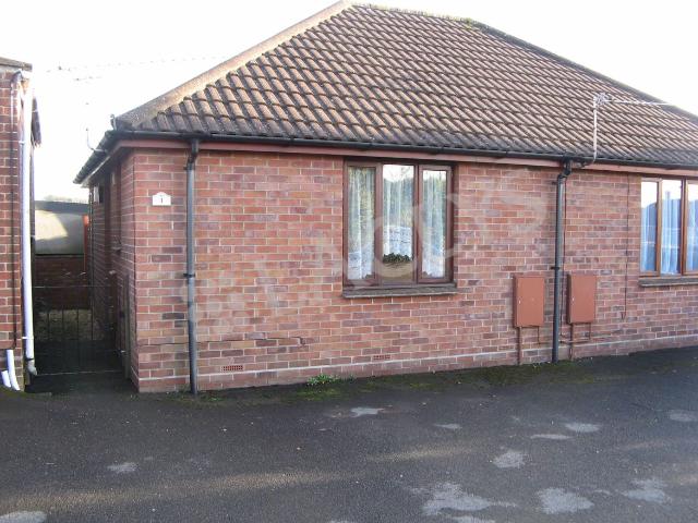 Westbourne Grove, Yeovil BA20, 1 bed semi detached bungalow to rent, £750 pcm | PrimeLocation