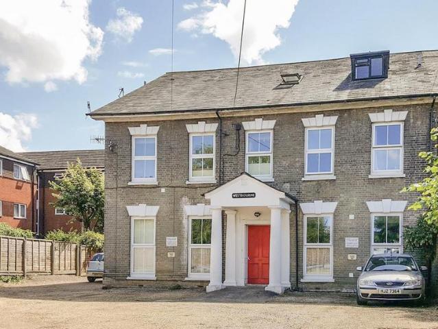 Westbourne House, Salisbury SP2 1 bed flat to rent £875 pcm £202 pw