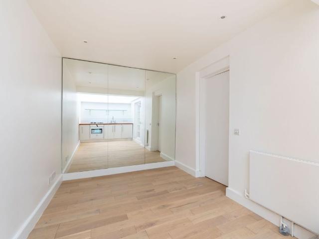 Westbourne Park Road, Westbourne Park, London W11, 2 bed maisonette to rent, £2,800 pcm | PrimeLocation