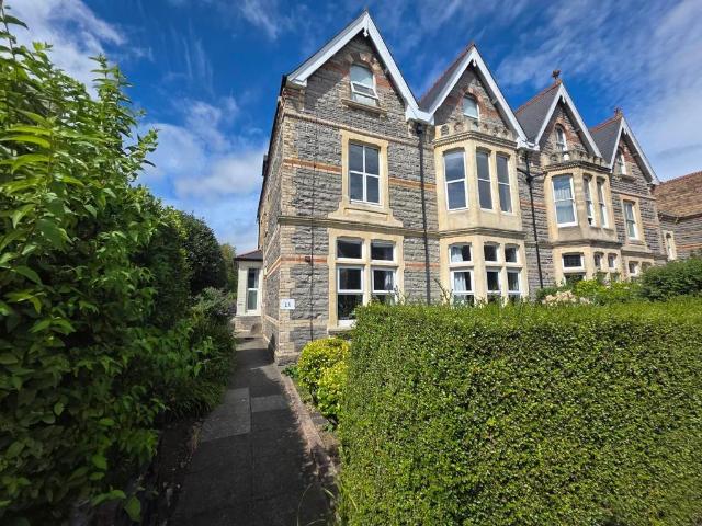 Westbourne Road, Penarth 2 bed flat to rent £1,400 pcm £323 pw