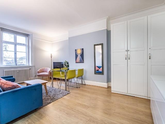 Westbourne Terrace, London W2, Studio to rent, £2,250 pcm | PrimeLocation
