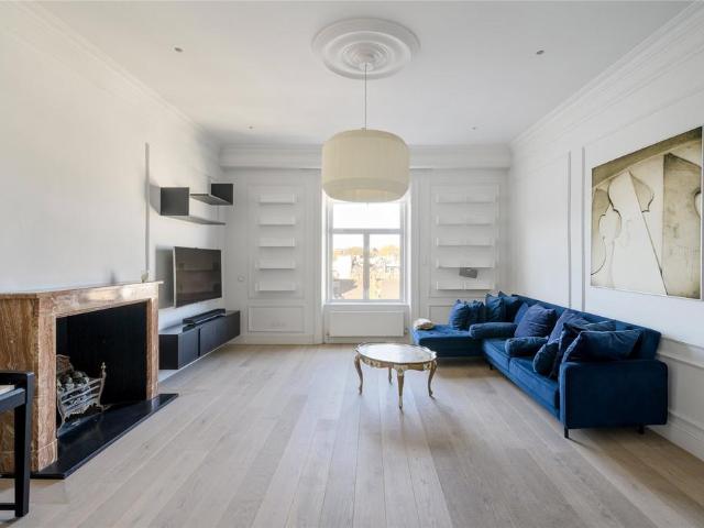 Westbourne Terrace, London, W2 4 bed apartment to rent £8,667 pcm £2,000 pw
