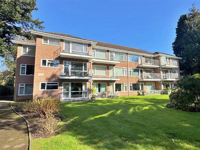Westbourne 2 bed flat to rent £1,375 pcm £317 pw