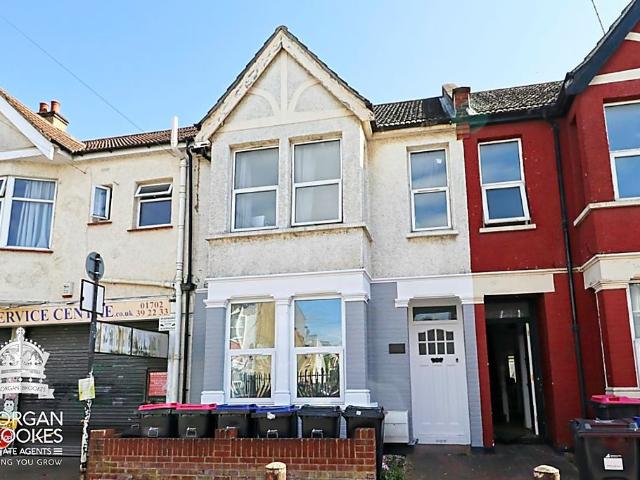 Westborough Road, Westcliff On Sea SS0, 1 bed flat to rent, £950 pcm | PrimeLocation