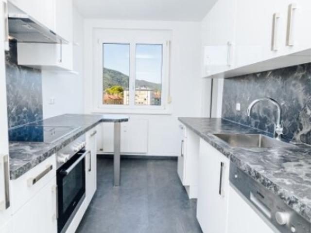 WESTBALKON I BADEWANNE I MODERNISIERT I SMARTE RAUMAUFTEILUNG I RUHIGE LAGE I 6. STOCK MIT LIFT I PROJEKT WOHNEN
