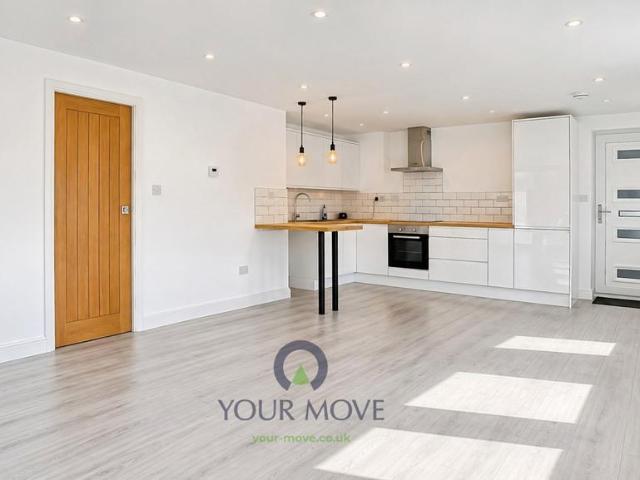 Westbrooke Road, Welling DA16 1 bed flat to rent £1,500 pcm £346 pw