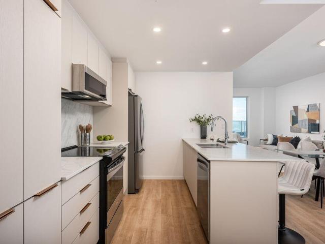 Westbury 811 Apartment for Rent
